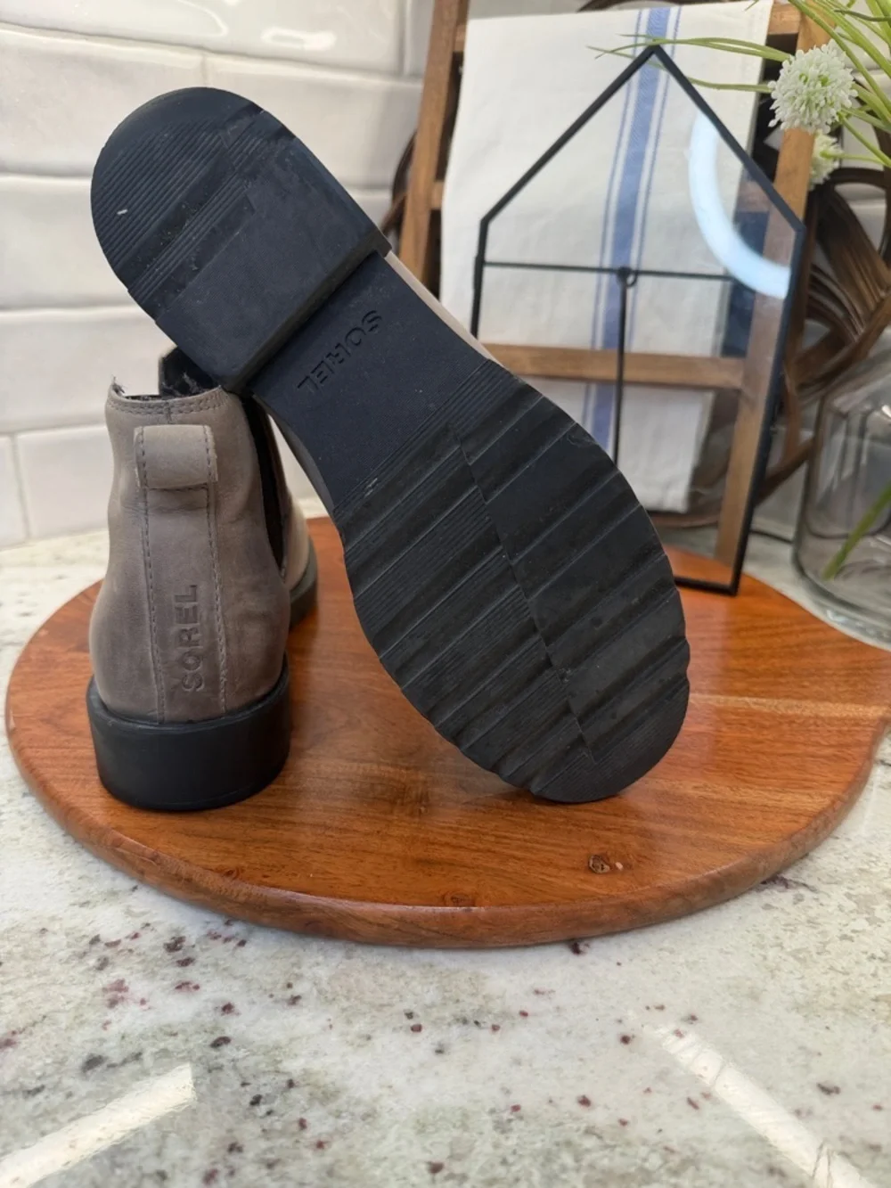 SOREL Women's Emelie II Waterproof Chelsea Boots in a Quarry/Black